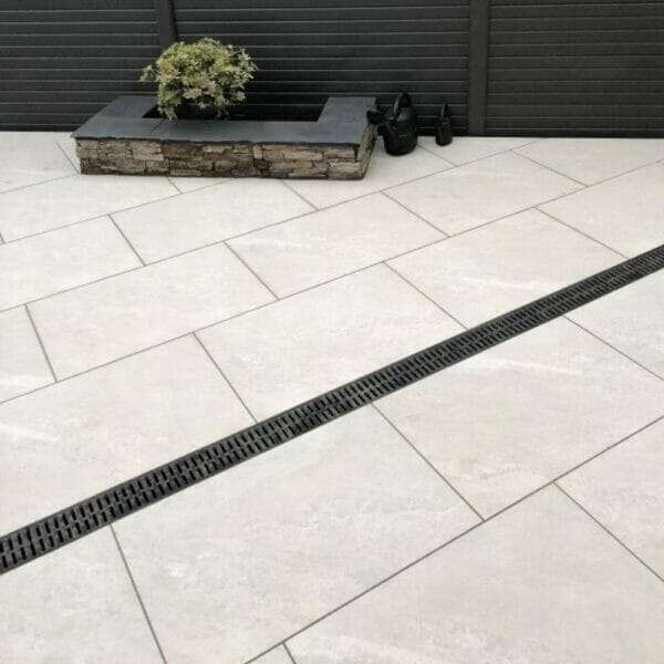 Himalayan White External Porcelain - Job Lot - 4.86M2