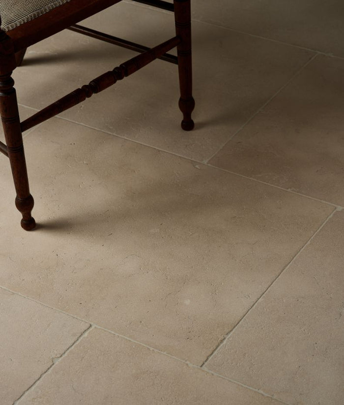 Bergamo Limestone Lightly Seasoned Finish 40x40cm