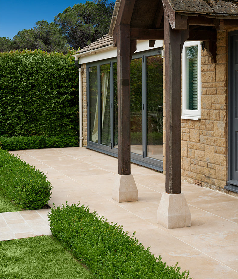 Buscot Limestone Tumbled & Etched Finish 60x90cm Sample
