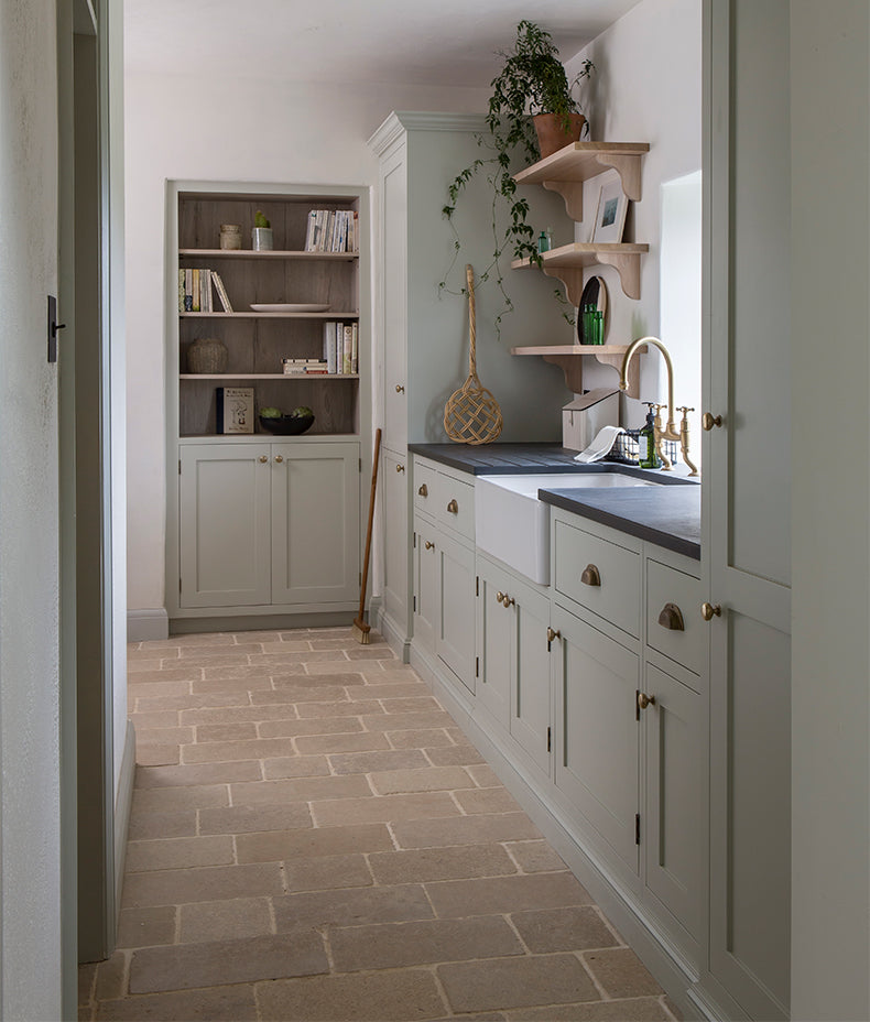 Buscot Limestone Cobbles Tumbled & Etched Finish 20xRandomcm