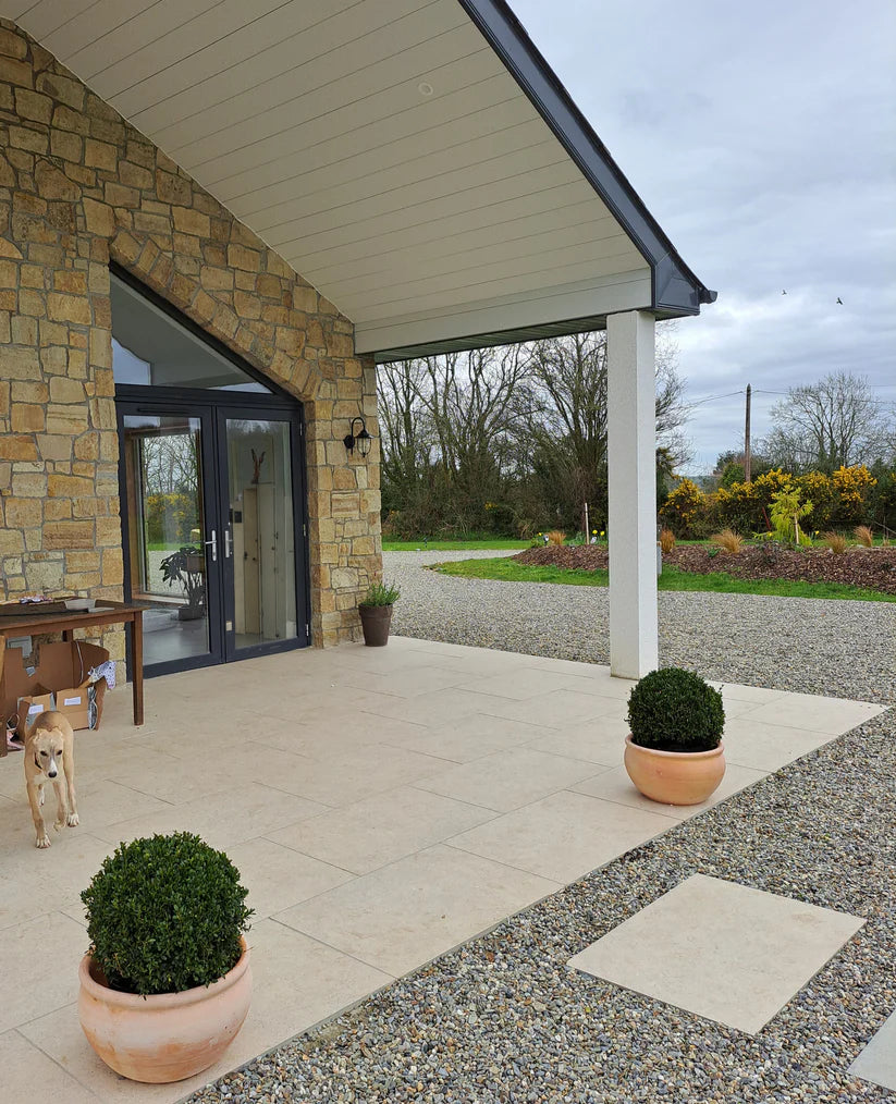 Grit Stone Cladding Backdoor