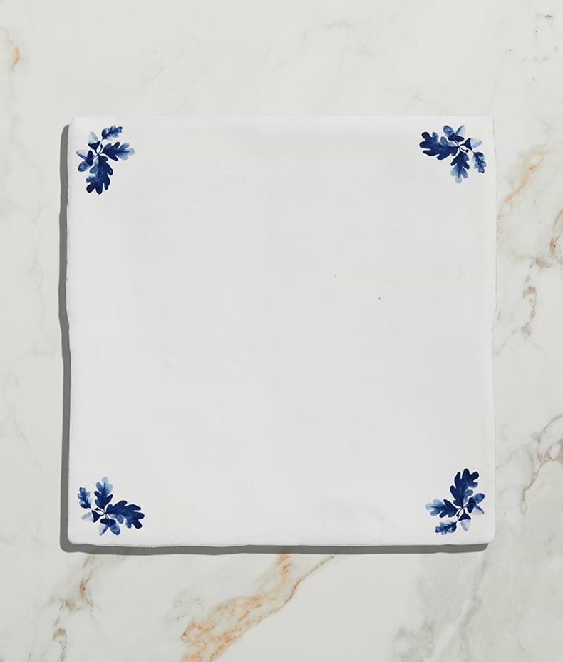 Dyrham Dairy Ceramic Oak Leaf Corner 13cm Sample