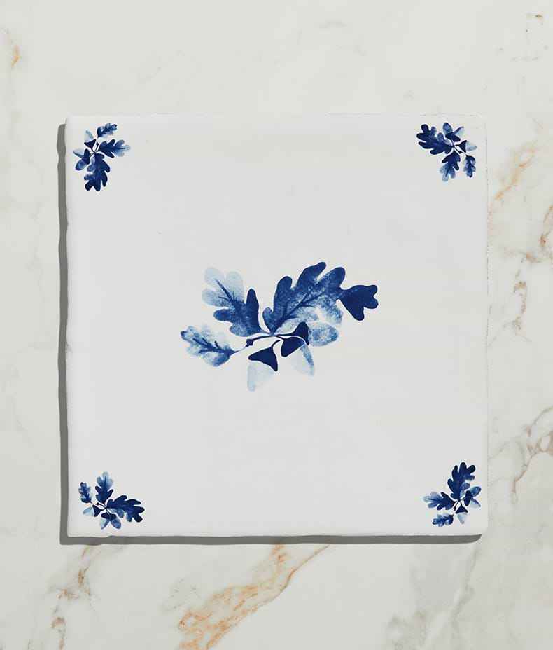 Dyrham Dairy Ceramic Oak Leaf Corner 13cm Sample
