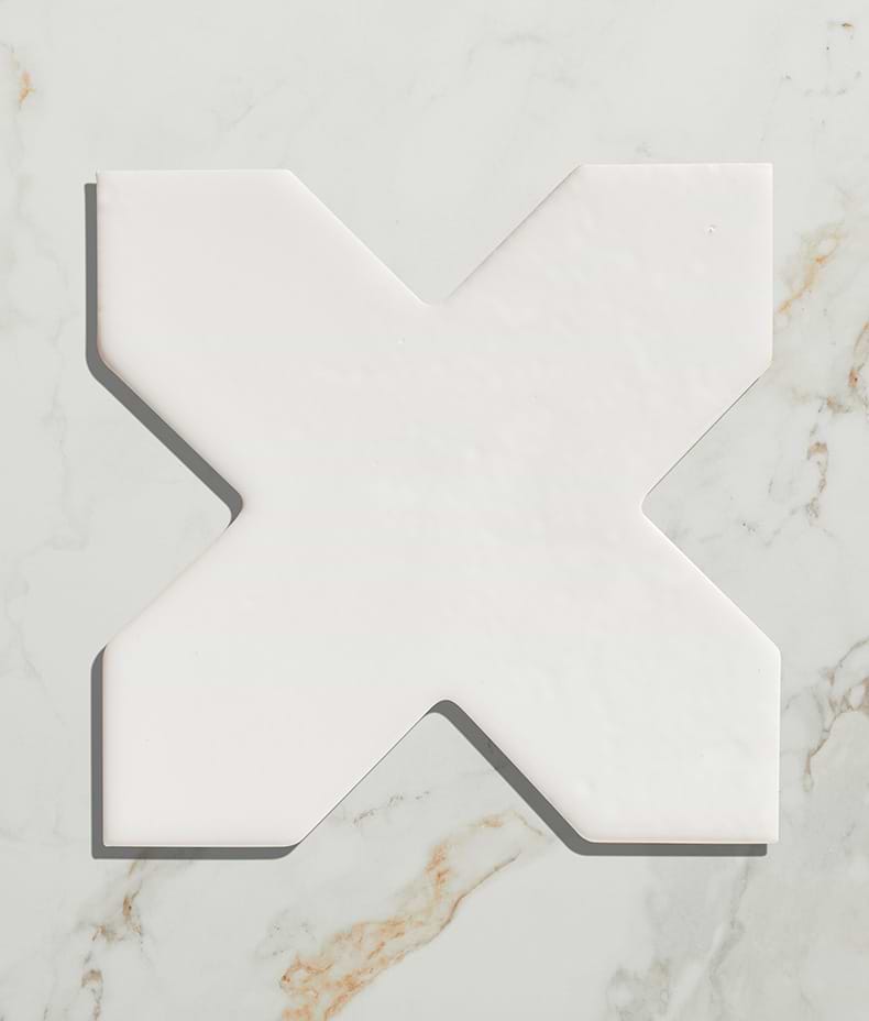 Fez Porcelain Cross White 15.5cm