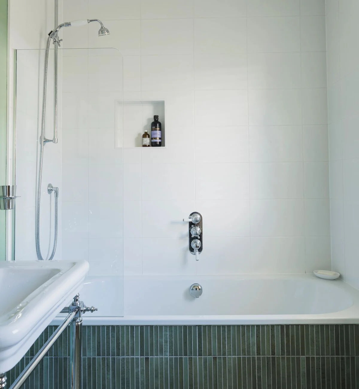 Fired Earth Bilbao White Gloss Tile