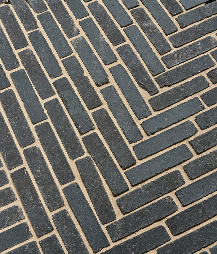 Flanders Charcoal Tumbled Clay Pavers 5.0x20.4cm