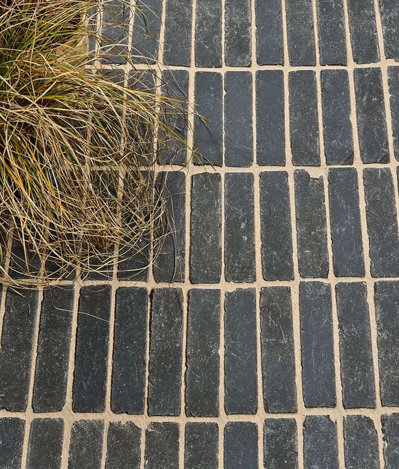 Flanders Charcoal Tumbled Clay Pavers 5.0x20.4cm Sample