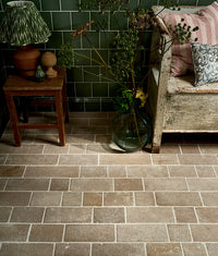 Wychwood Limestone Cobbles Tumbled & Etched 13xRandom