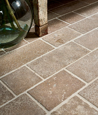 Wychwood Limestone Cobbles Tumbled & Etched 13xRandom