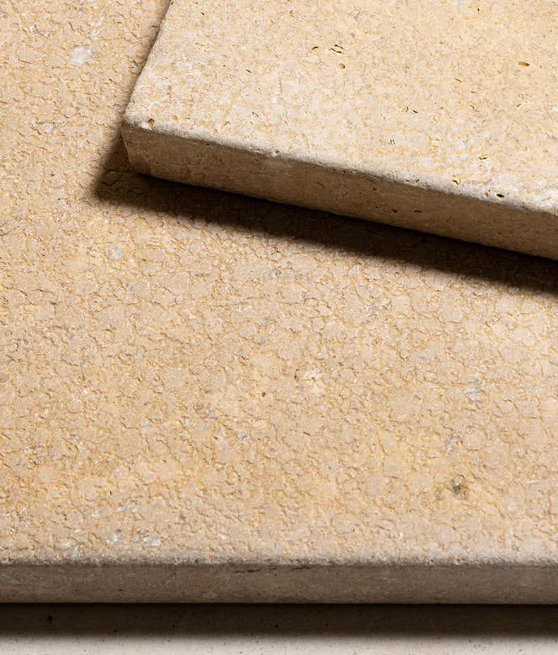 Wychwood Limestone Tumbled & Etched Double Pencil Coping 40cm