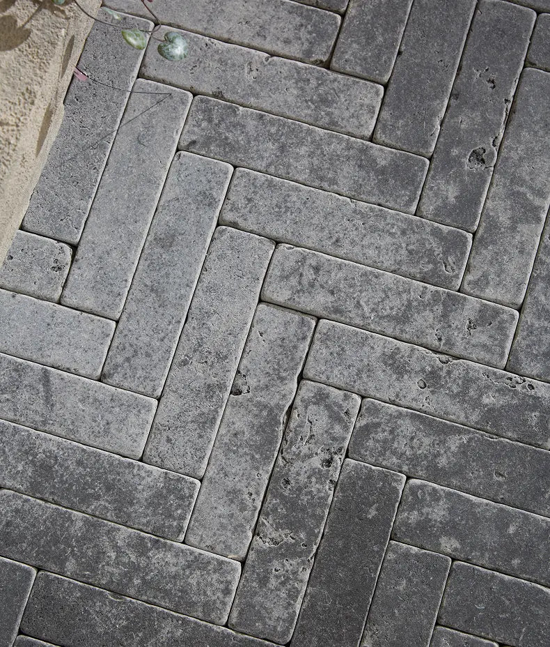 Hazlebury Limestone Klinkers Tumbled & Etched 5x20cm