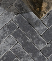 Hazlebury Limestone Klinkers Tumbled & Etched 5x20cm