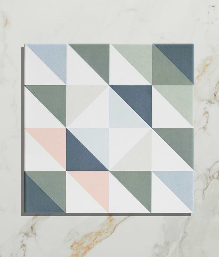 Kaleidoscope Porcelain Skipper 22.5cm Sample