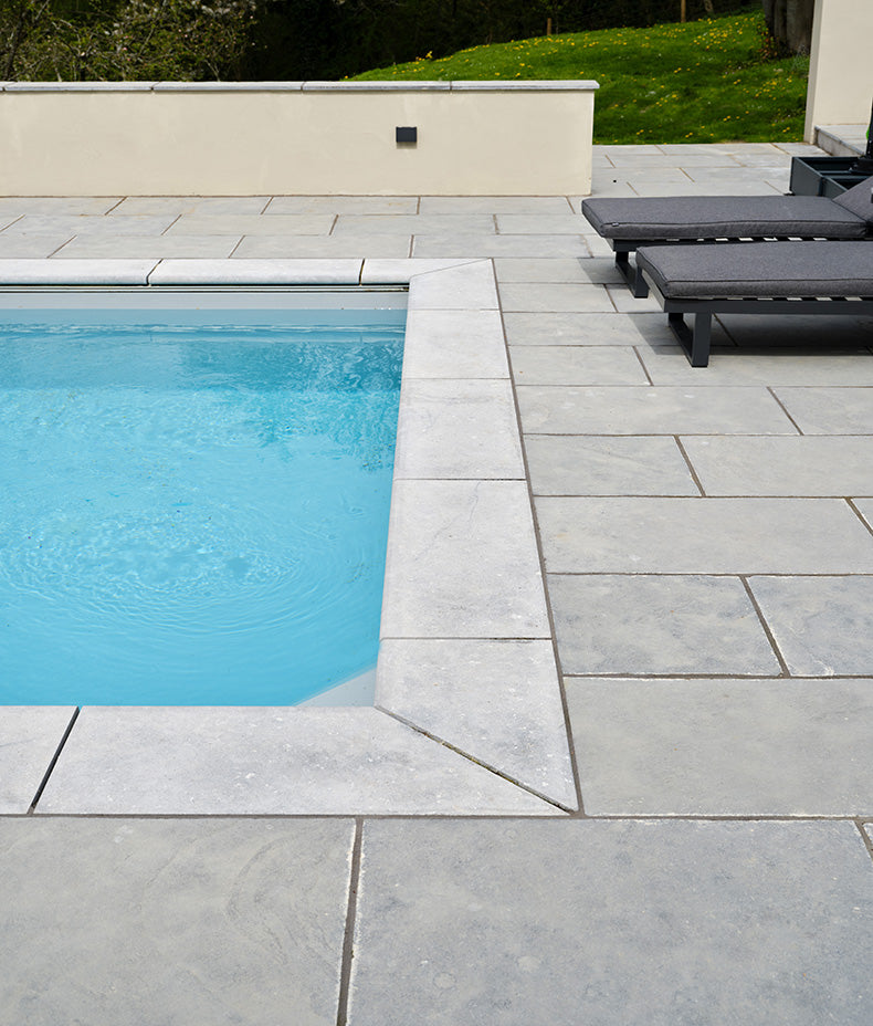 Kimmeridge Limestone Etched Bullnose Coping 40cm
