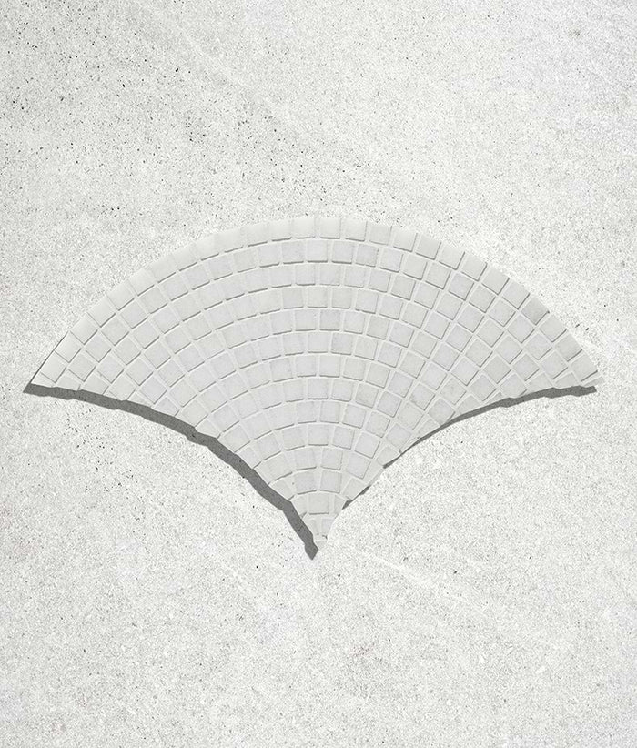 Long Island Marble Fan Mosaic 25cm