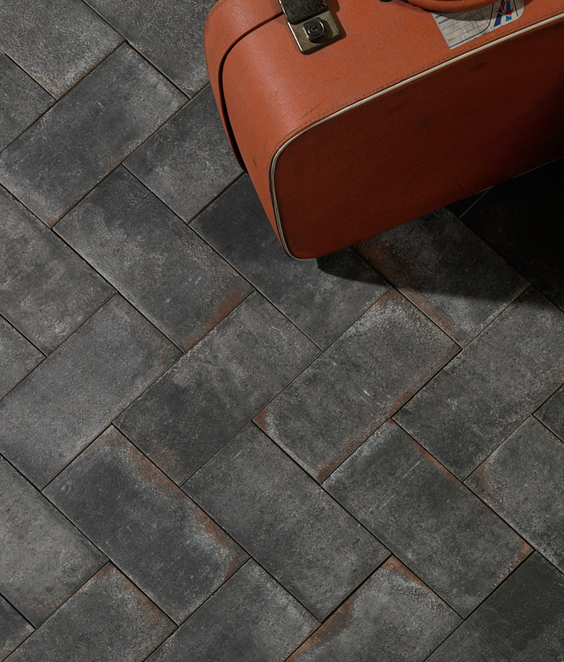 Osterley Porcelain Black Brick 11cm