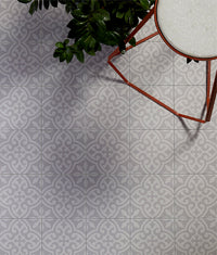 Parisian Chic Porcelain Angelina 20cm Sample