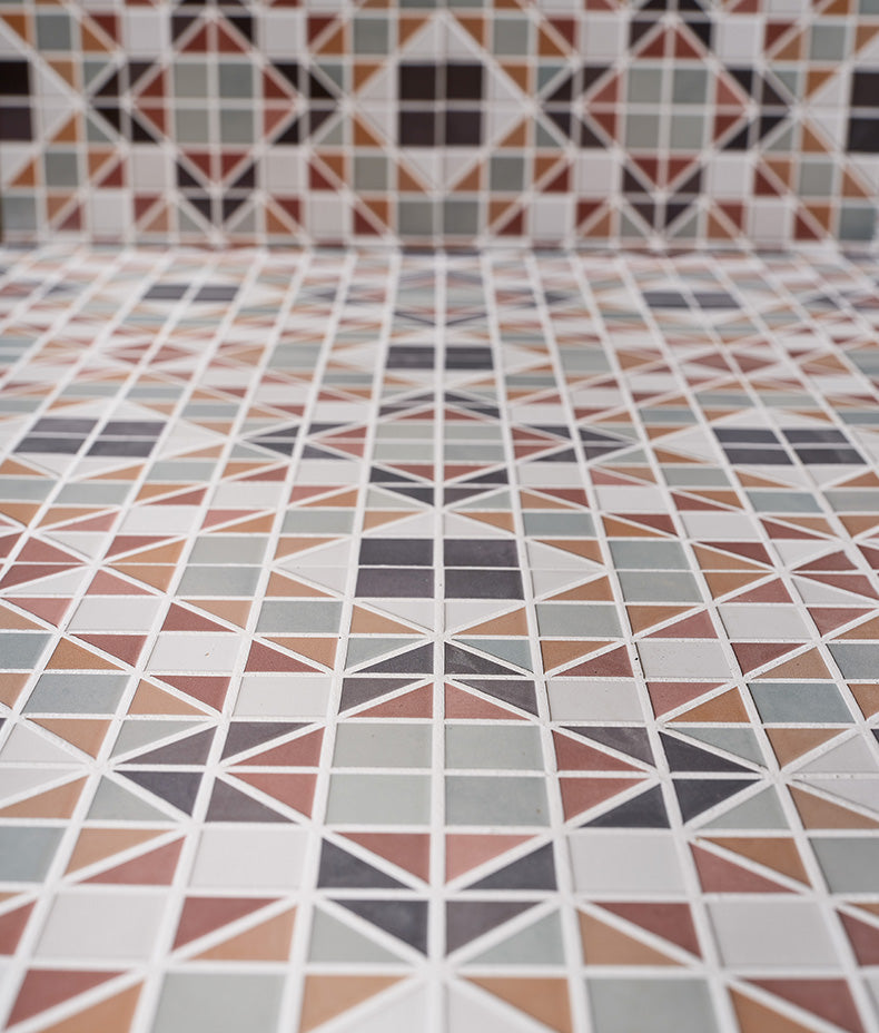 Pavilion Porcelain Russet Red 28cm Sample