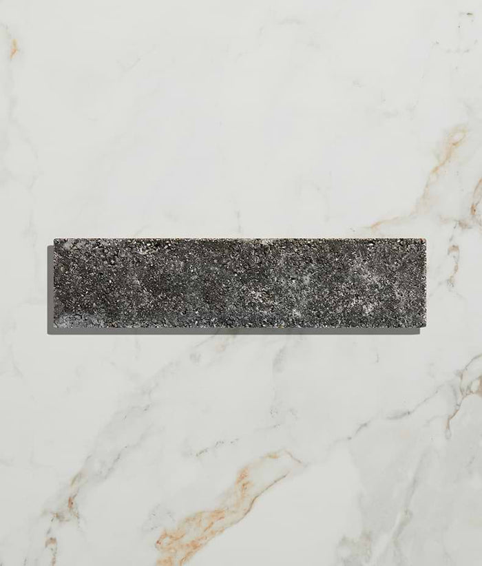 Reform Composite Stone Tumbled Nero 6x25cm