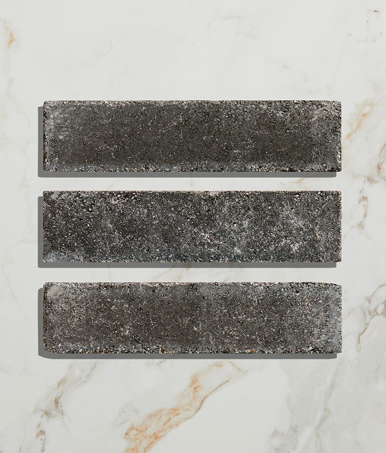 Reform Composite Stone Tumbled Nero 25x25cm