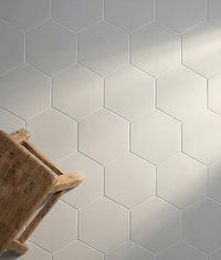 Signature Porcelain Pearl White 23cm Sample