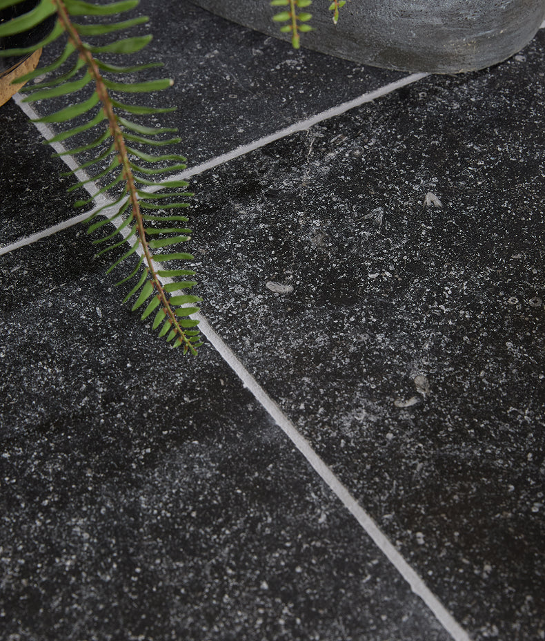 Tora Blue Limestone Tumbled Finish 40x40cm Sample