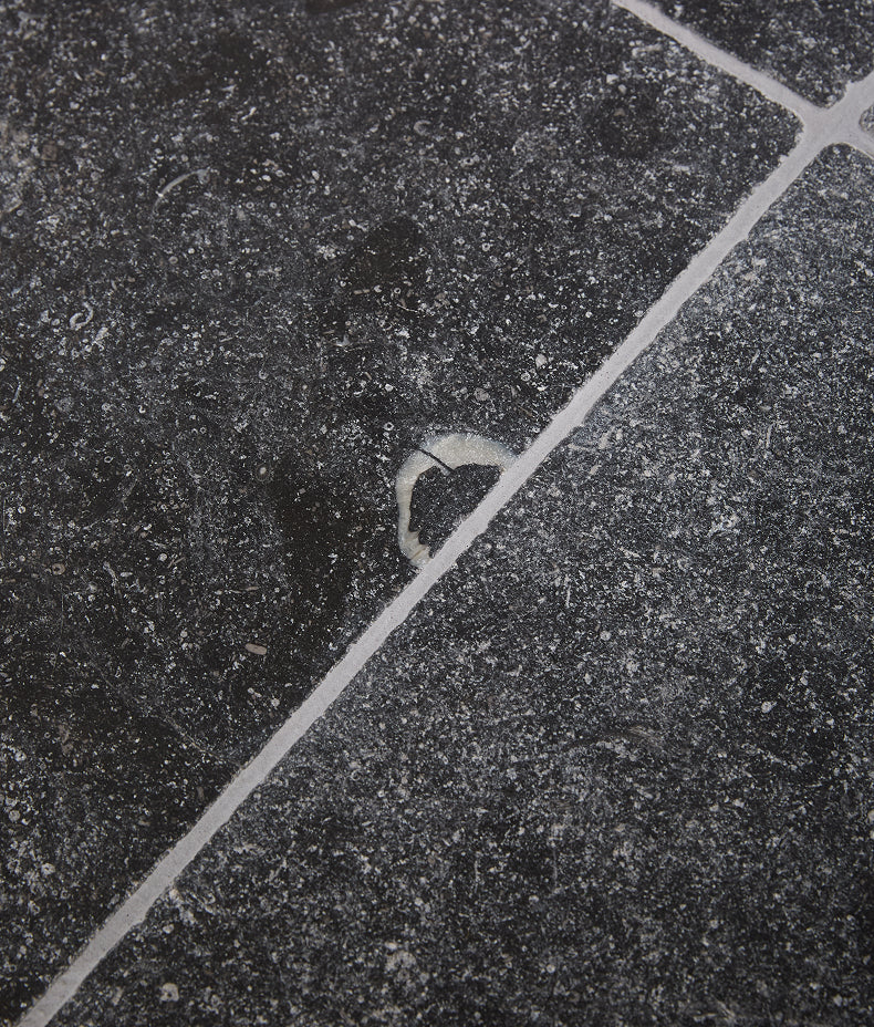 Tora Blue Limestone Tumbled Finish 40x40cm