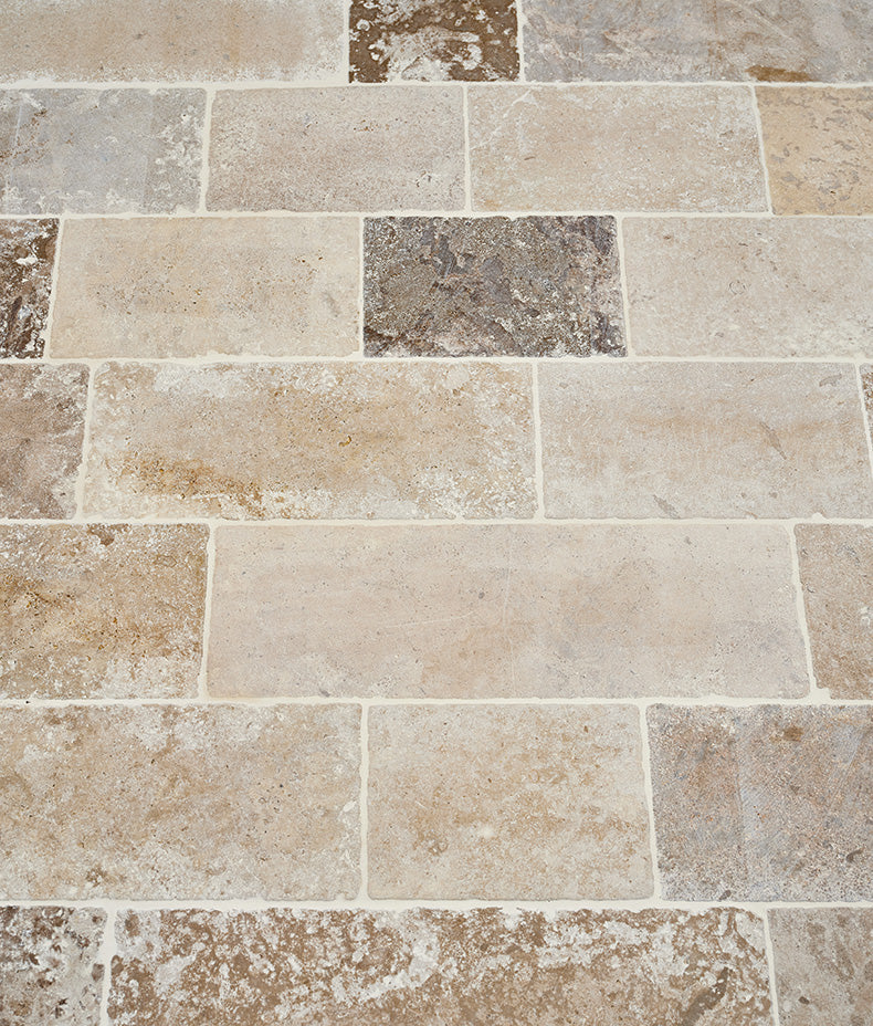 Vieux Bourgogne Limestone Cobbles Weathered Finish 15xRandomcm