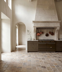 Vieux Bourgogne Limestone Cobbles Weathered Finish 15xRandomcm Sample
