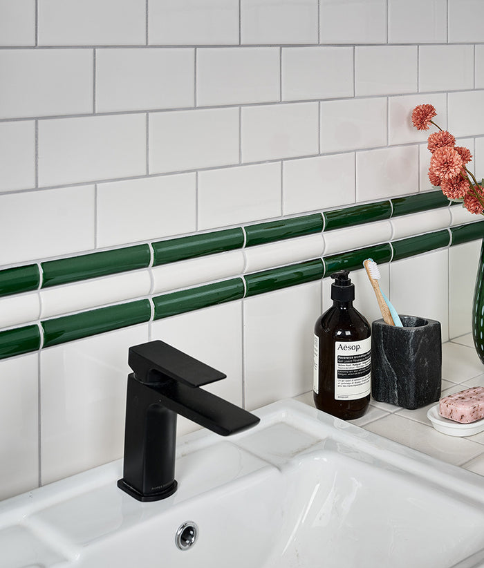 Victorian Style™ Wall Ceramic Olive Green Simple Beading Crackle Glaze 3x15cm