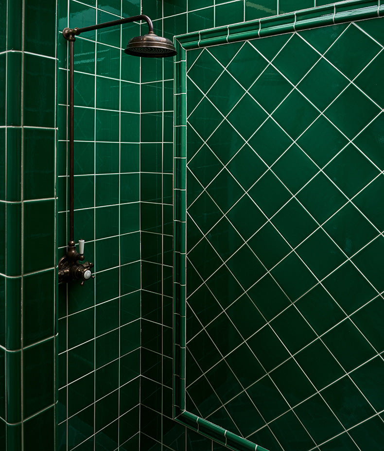 Victorian Style™ Wall Ceramic Emerald Green Simple Beading Crackle Glaze 3x15cm Sample