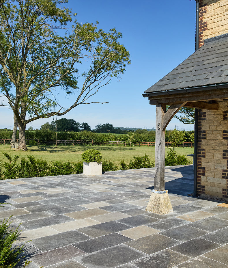 Wareham Limestone Tumbled & Etched Finish 40/50xRandom
