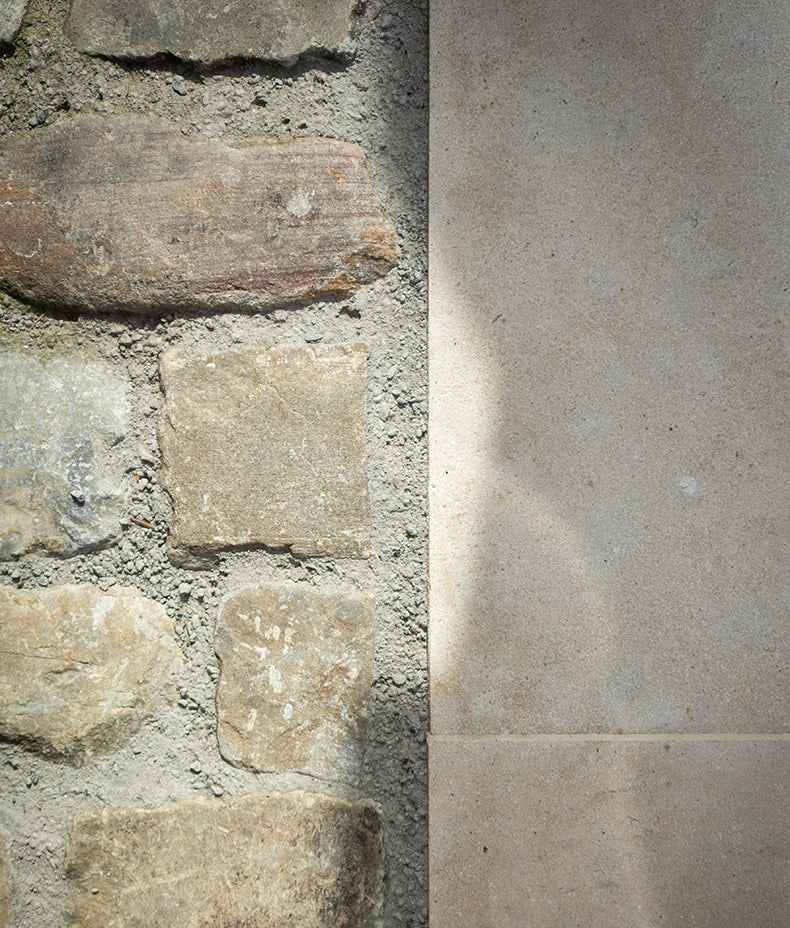 Windsor Sandstone Cobbles Reclaimed & Sawn Batch WidthxBatch Lengthx2.0-5.0cm Sample