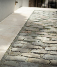 Windsor Sandstone Cobbles Reclaimed & Sawn Batch WidthxBatch Lengthx2.0-5.0cm