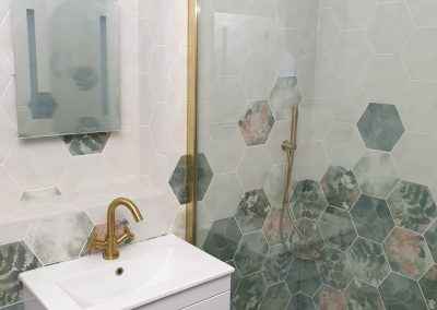 Melange Green and Shadow White Field Porcelain Tiles Close-Up