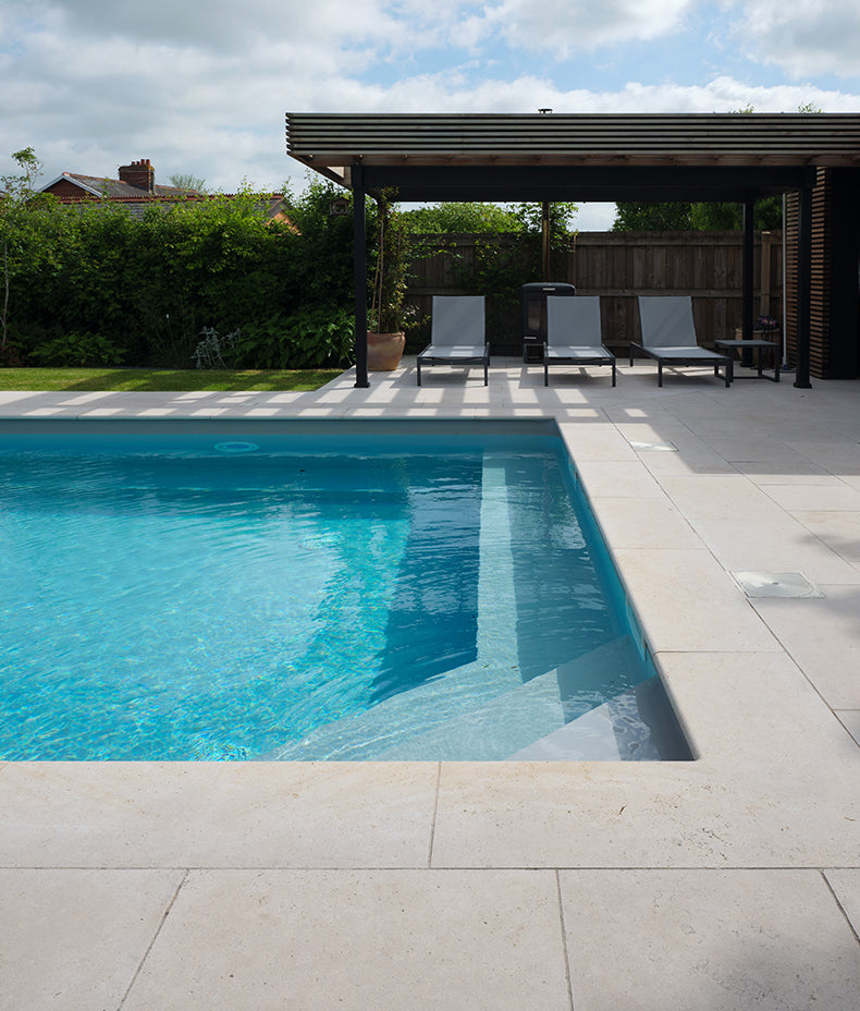 Wychwood Limestone Etched Bullnose Coping 40x100cm