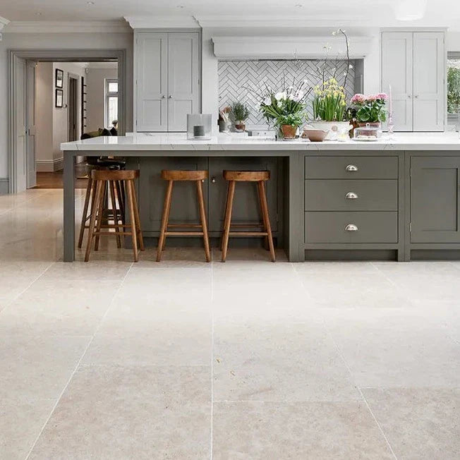 Hamlet Limestone, 4 sizes, Tumbled Finish, from £82.50/ M2 - Blackman Rowe