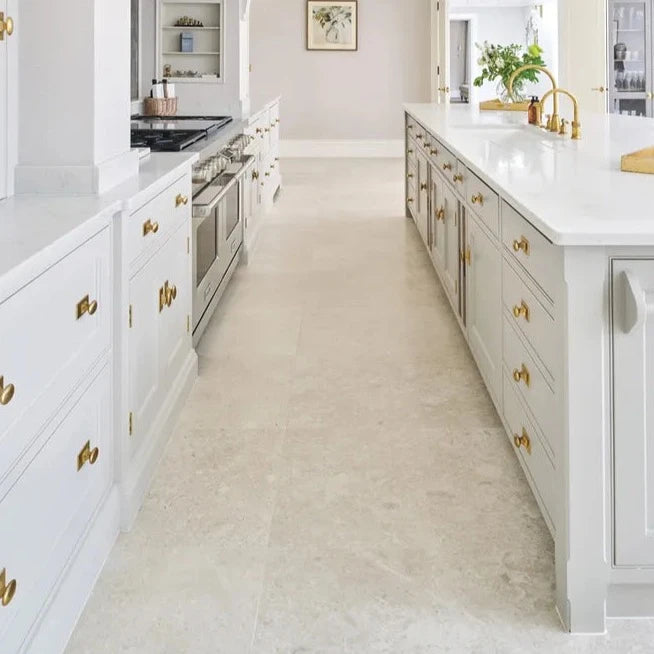 Piccadilly Limestone, Honed Finish, £155.00/ M2 Cream Tile Limestone Tiles Ca Pietra